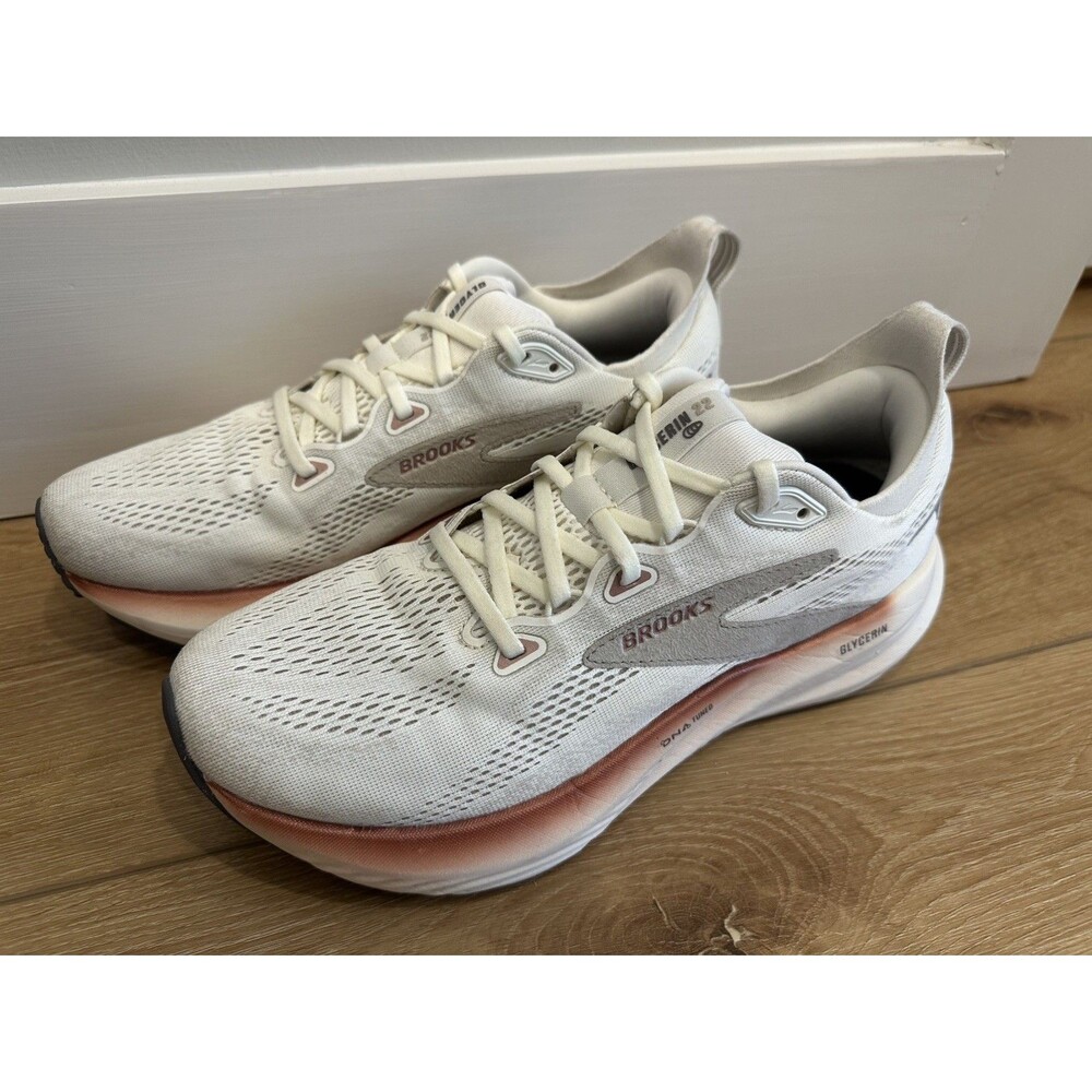 Women’s Brooks Glycerin 22 Coconut/Chateau/Rose Size 10 EUC!